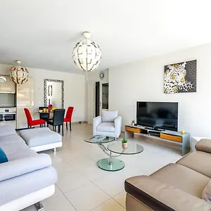 Elegant A Deux Pas Du Velodrome - Emplacement Ideal A Appartement